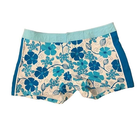 Lilly Pulitzer White Turtle Roll Board Shorts Blue Floral & Turtle Print Size 2 - Picture 1 of 4
